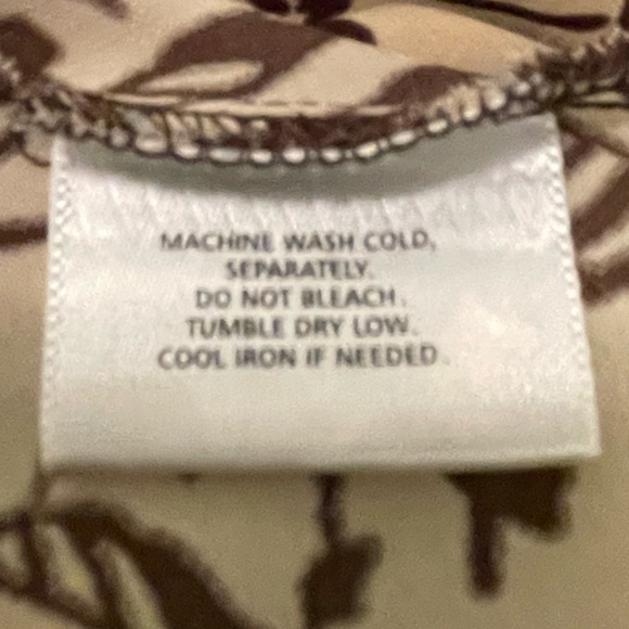 Covington Brown and Tan Tribal Print Wrap 3/4 Sleeve Ruffle Blouse, sz XL - Picture 7 of 7